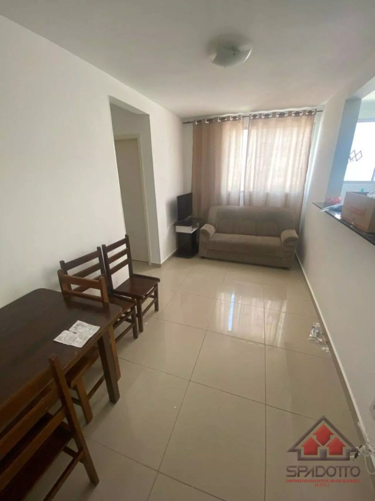 APARTAMENTO, 2 qtos.