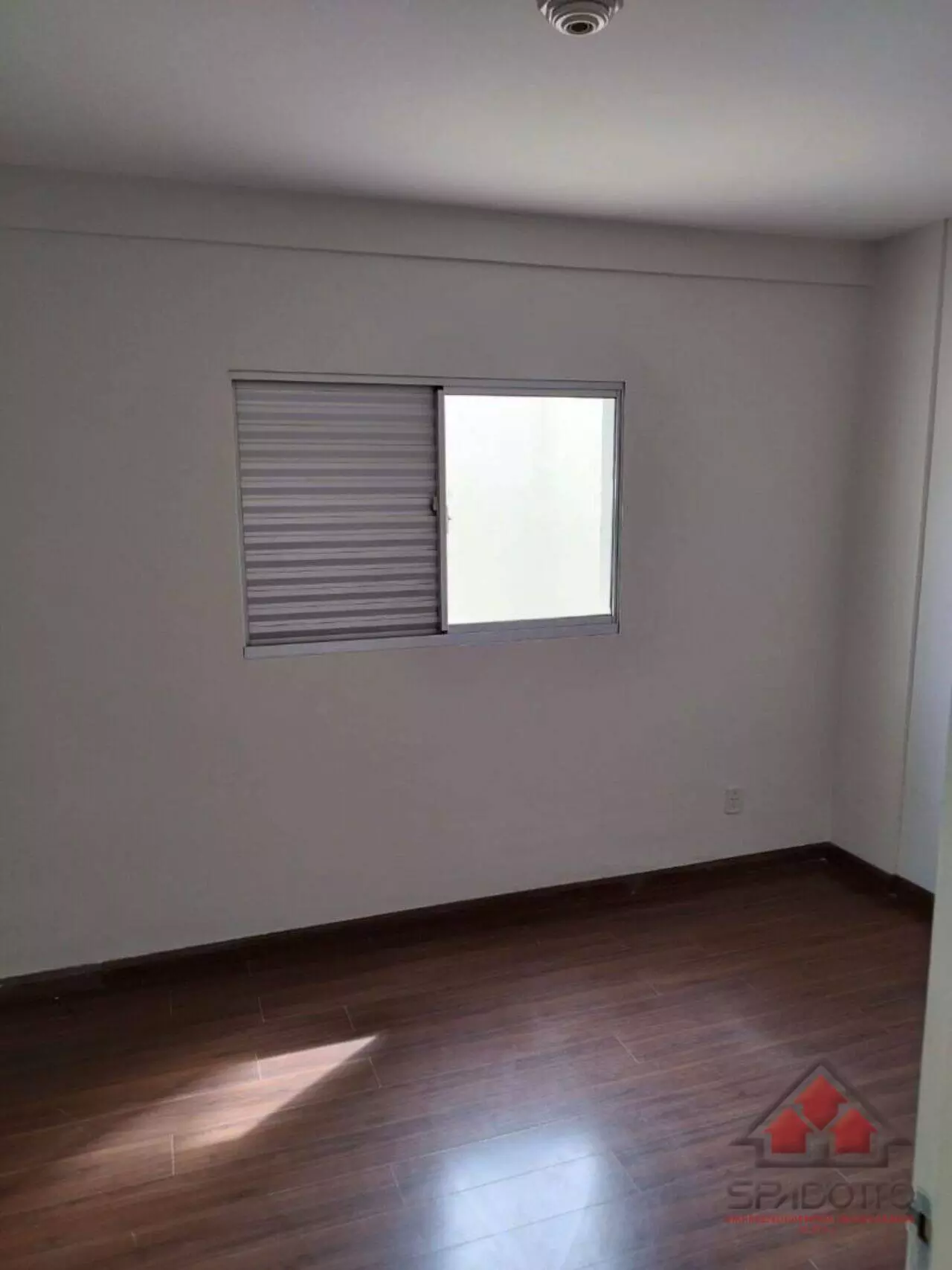 APARTAMENTO, 2 qtos.