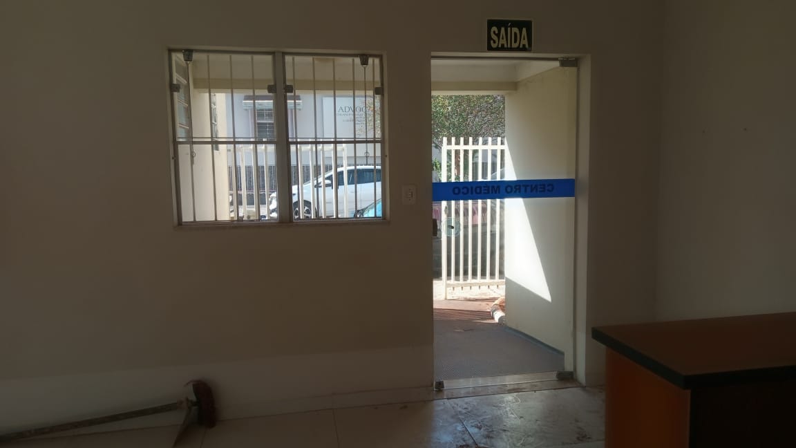 CASA, 3 qtos (1 st), 250 m².