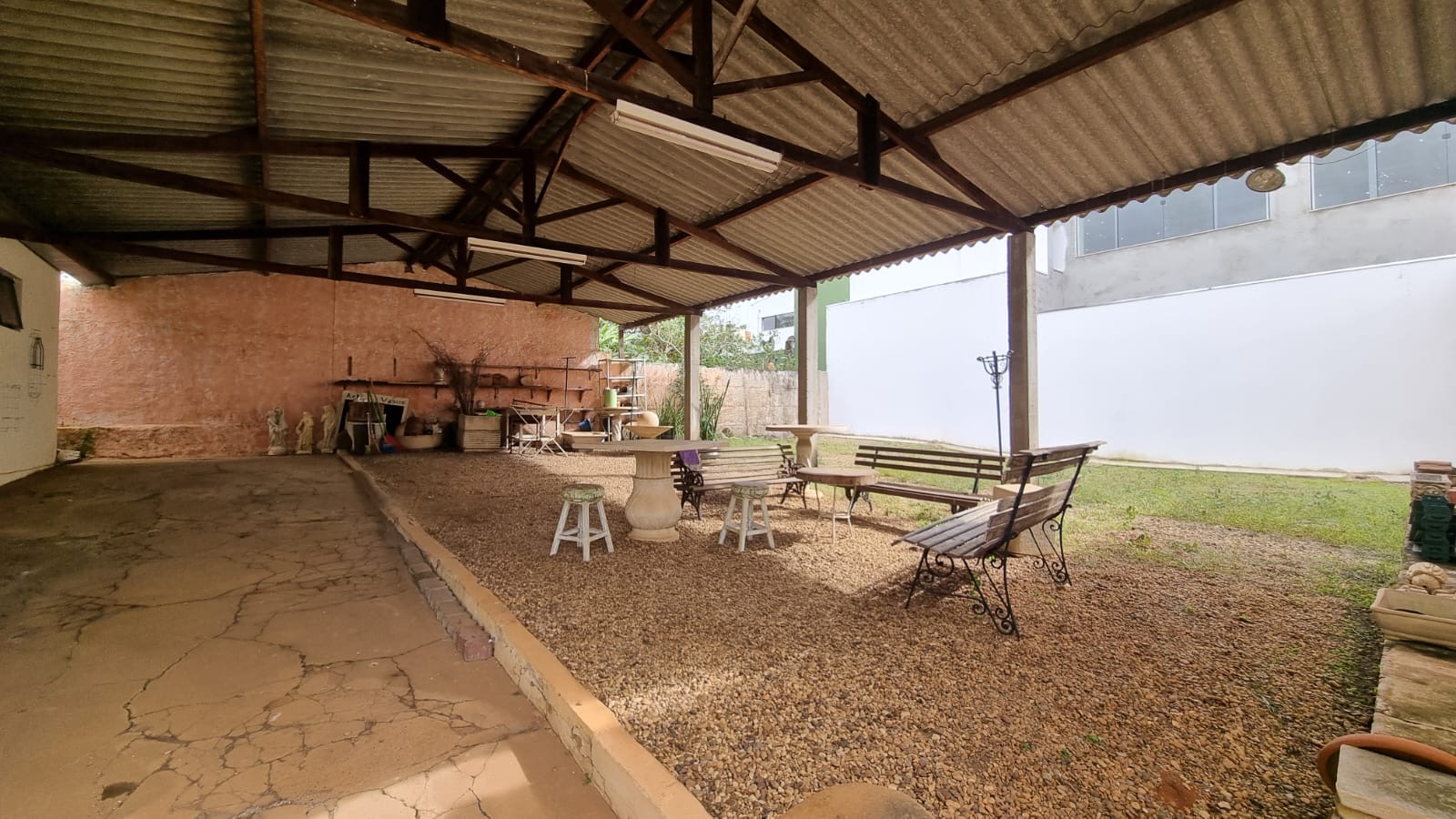 PONTO COMERCIAL, 9 qtos, 1080 m².