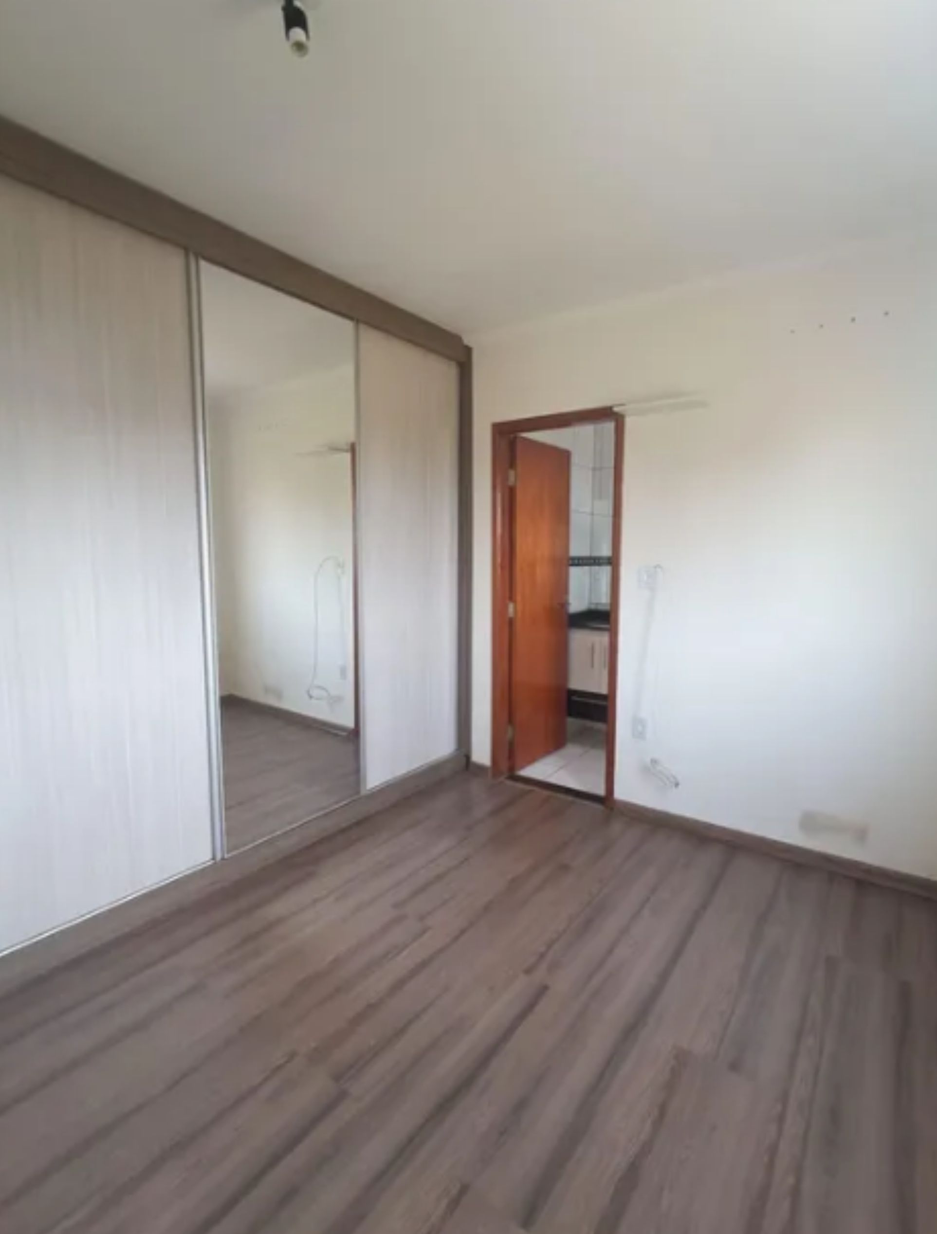 APARTAMENTO, 2 qtos (1 st).