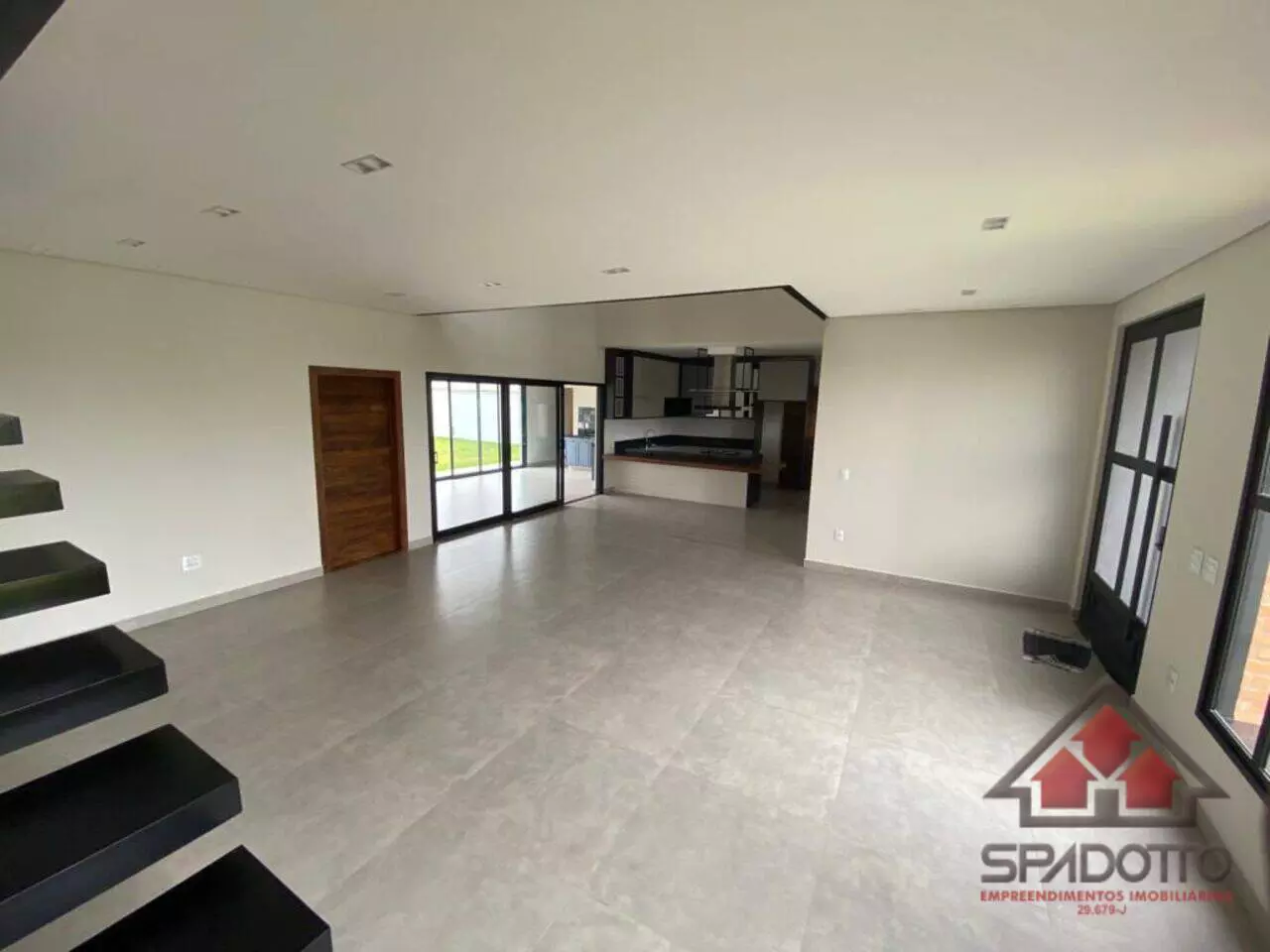 CASA, 3 qtos (3 st), 720 m².