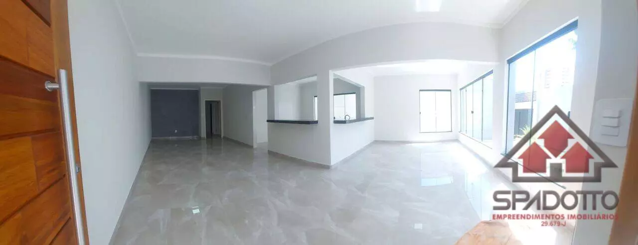 CASA, 3 qtos (1 st), 260 m².