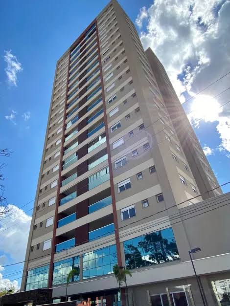 APARTAMENTO, 3 qtos (3 st), 111 m².