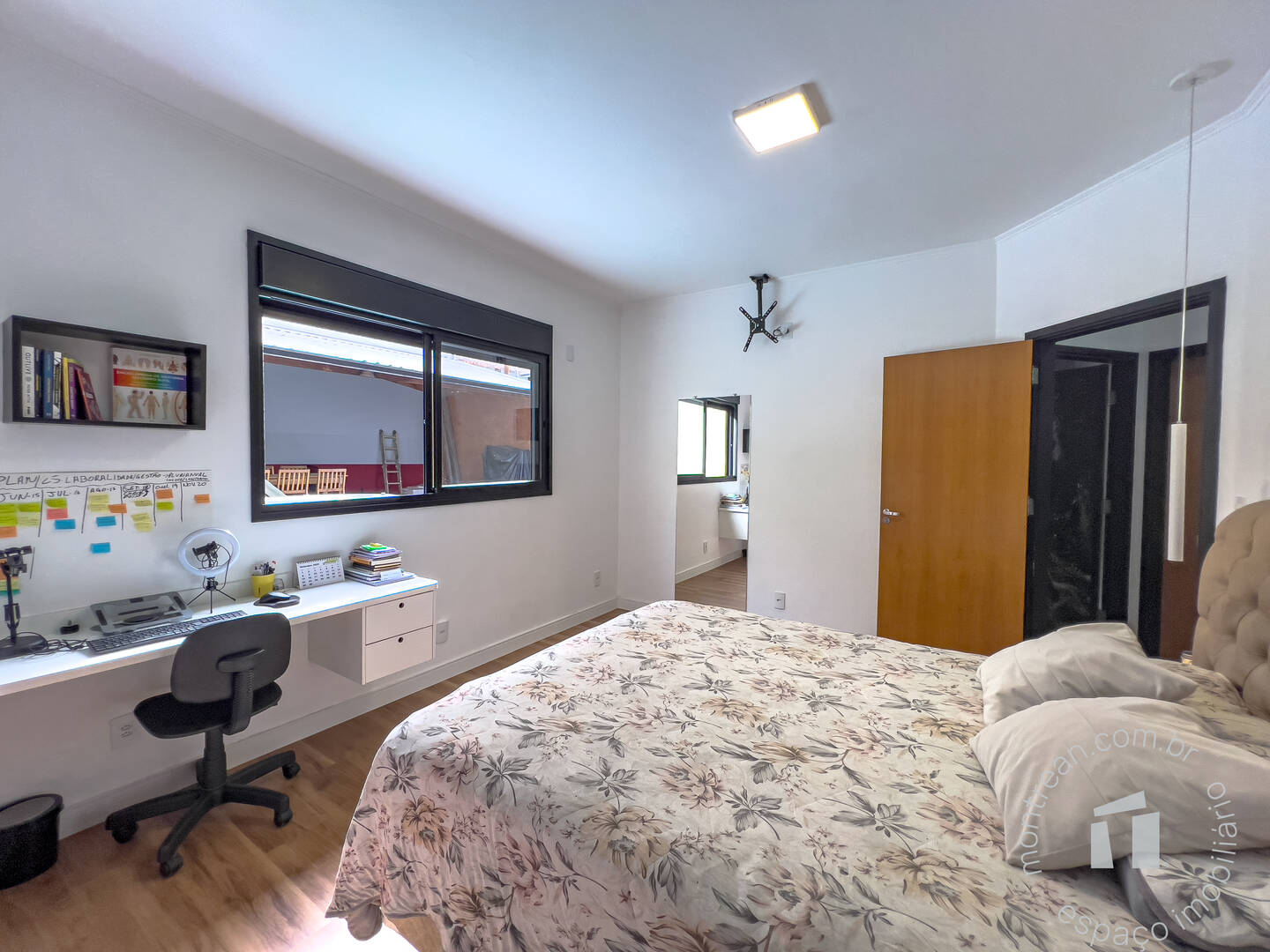 CASA, 2 qtos (1 st), 250 m².