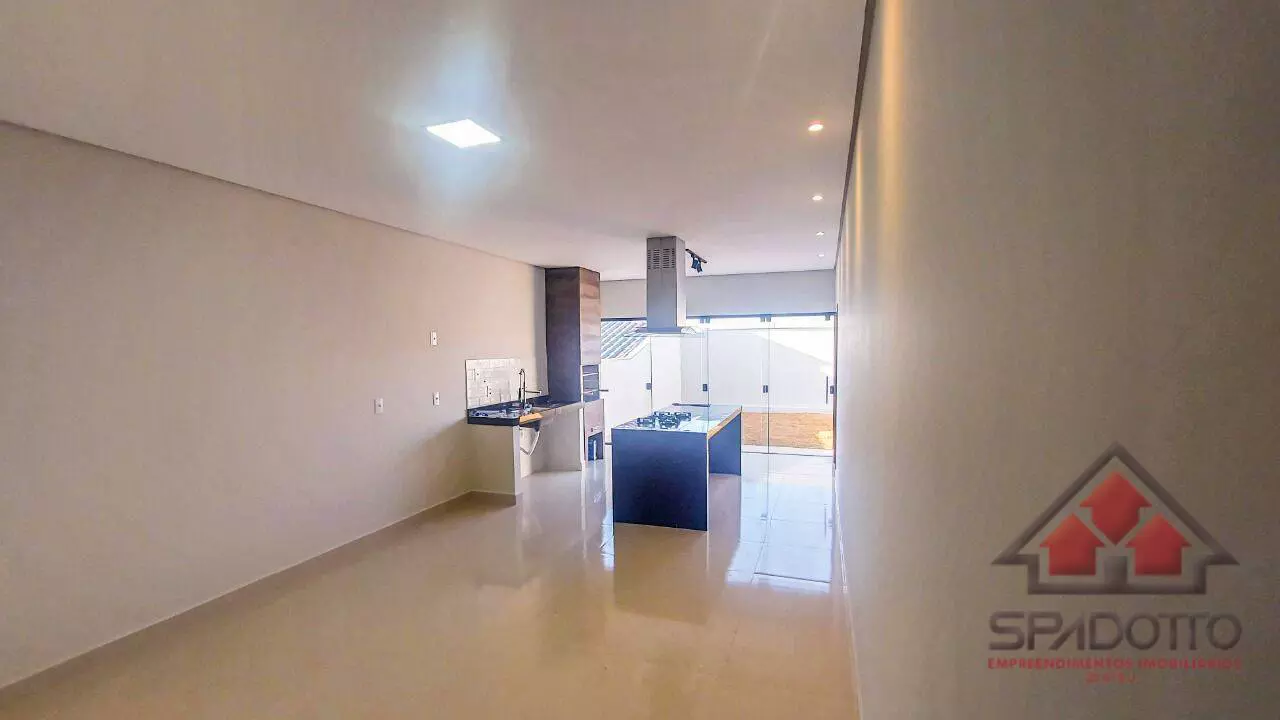 CASA, 3 qtos (1 st), 250 m².