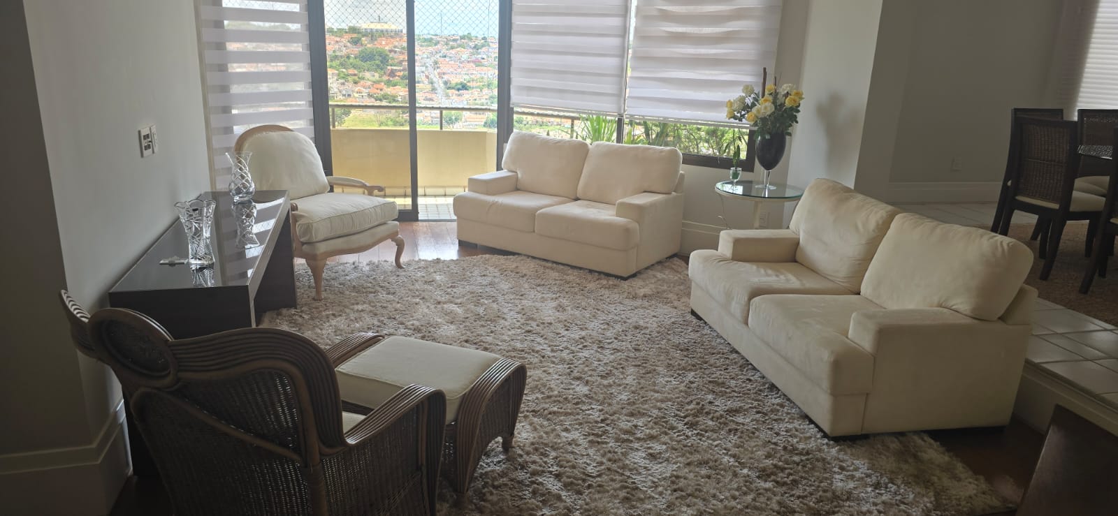 APARTAMENTO, 3 qtos (1 st), 272 m².